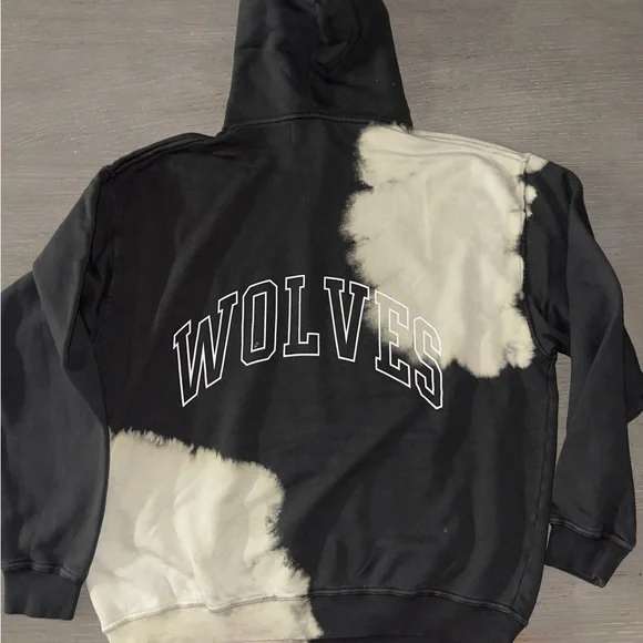 BRAND NEW WITH TAGS - Darcsport Marvel The Punisher gray acid wash hoodie - Picture 3 of 4